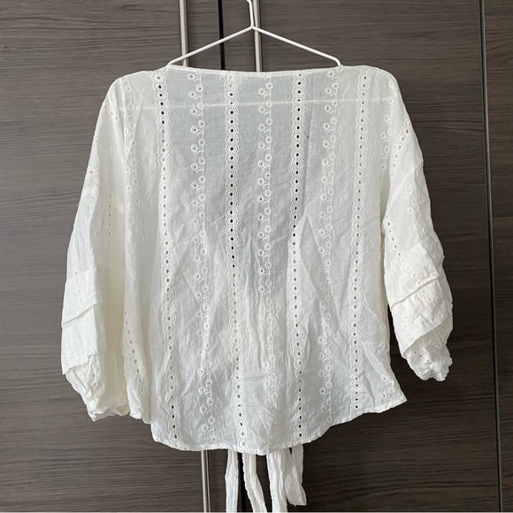 Forever 21 Lace Tie Blouse Top - Picture 2 of 4